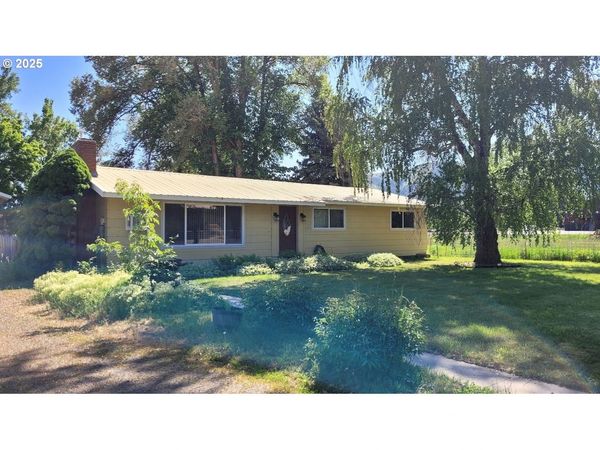 37950 HIGHWAY 414, Halfway, OR 97834