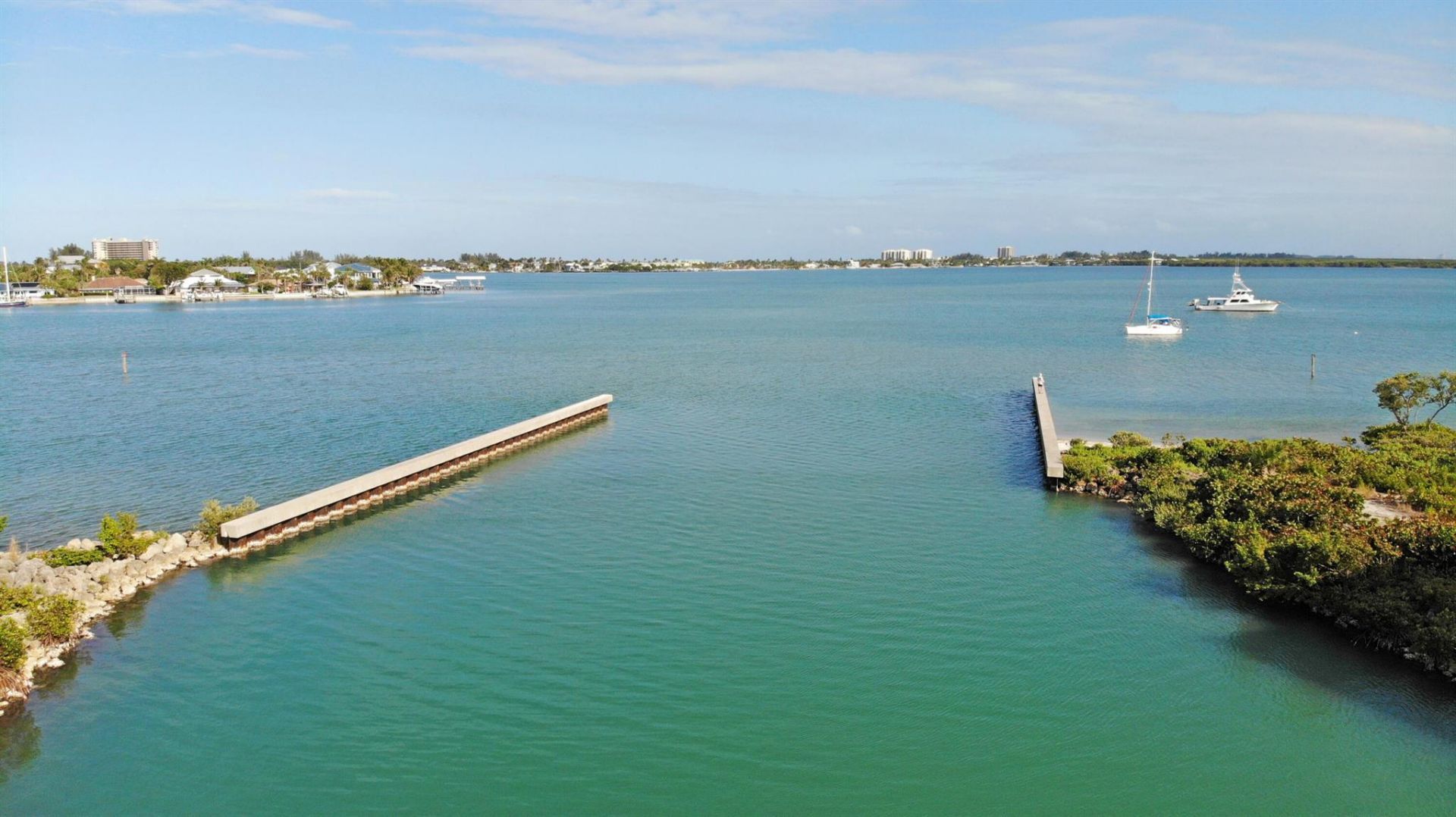 5 Harbour Isle Drive E, Unit 202, Fort Pierce, FL 34949 Photo