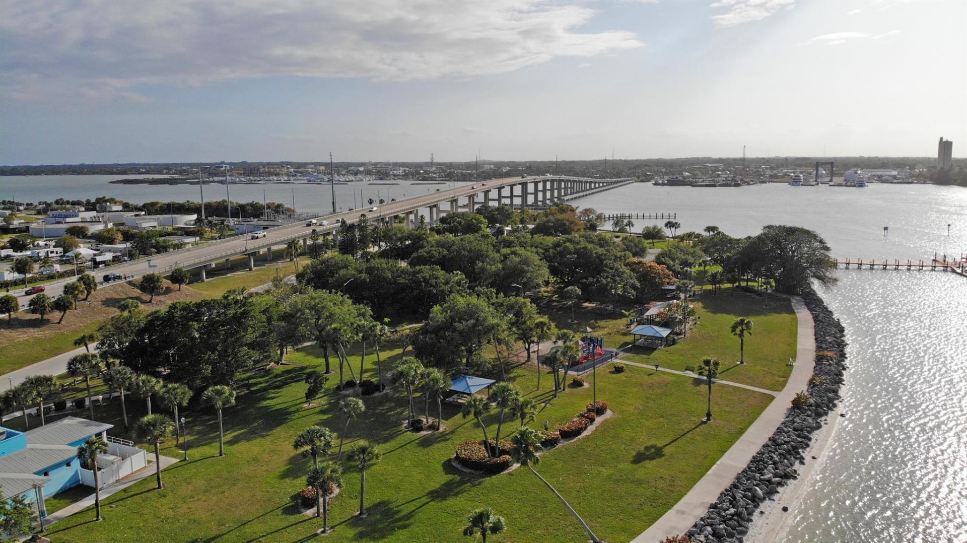 5 Harbour Isle Drive E, Unit 202, Fort Pierce, FL 34949 Photo