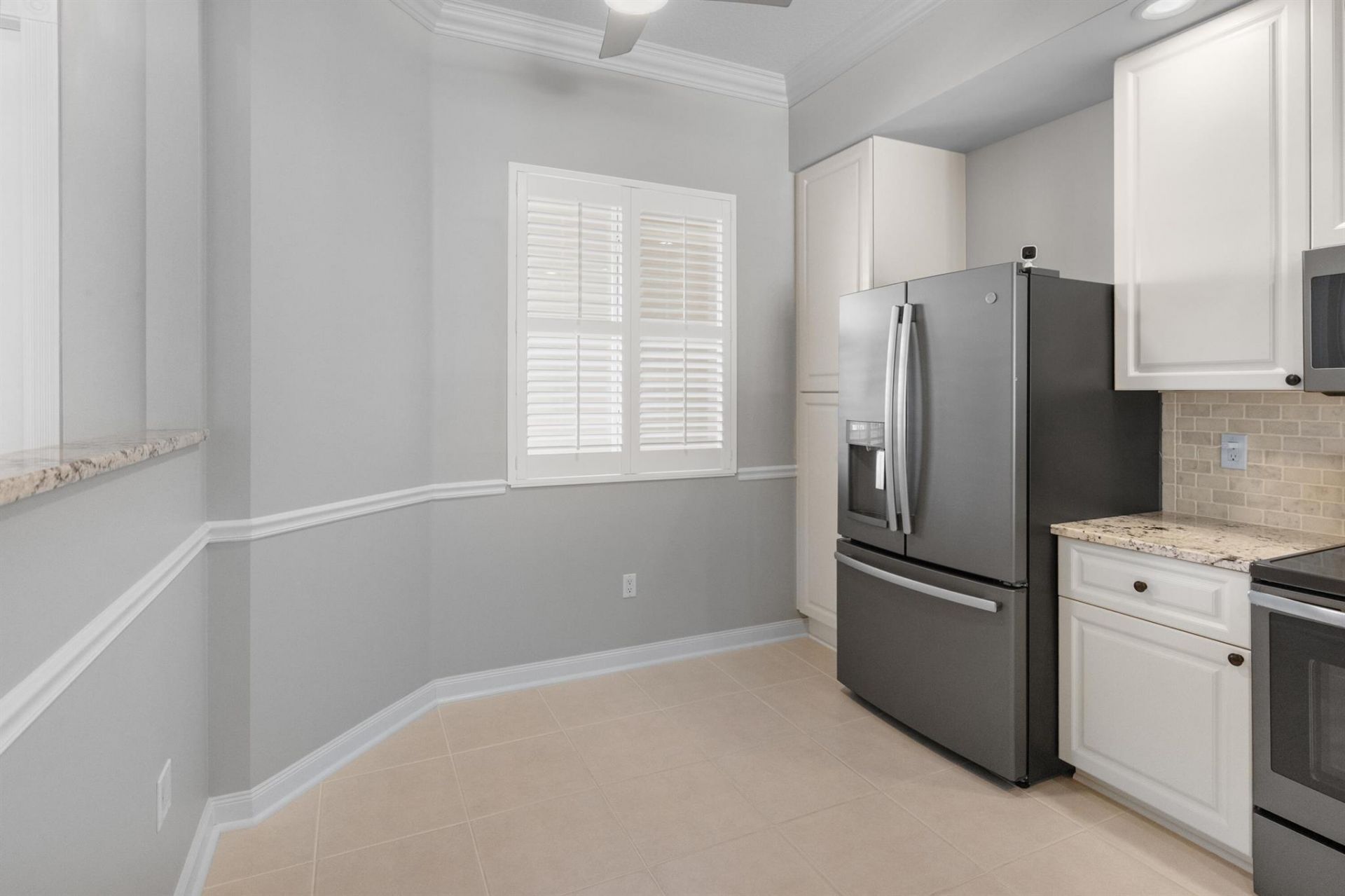 5 Harbour Isle Drive E, Unit 202, Fort Pierce, FL 34949 Photo