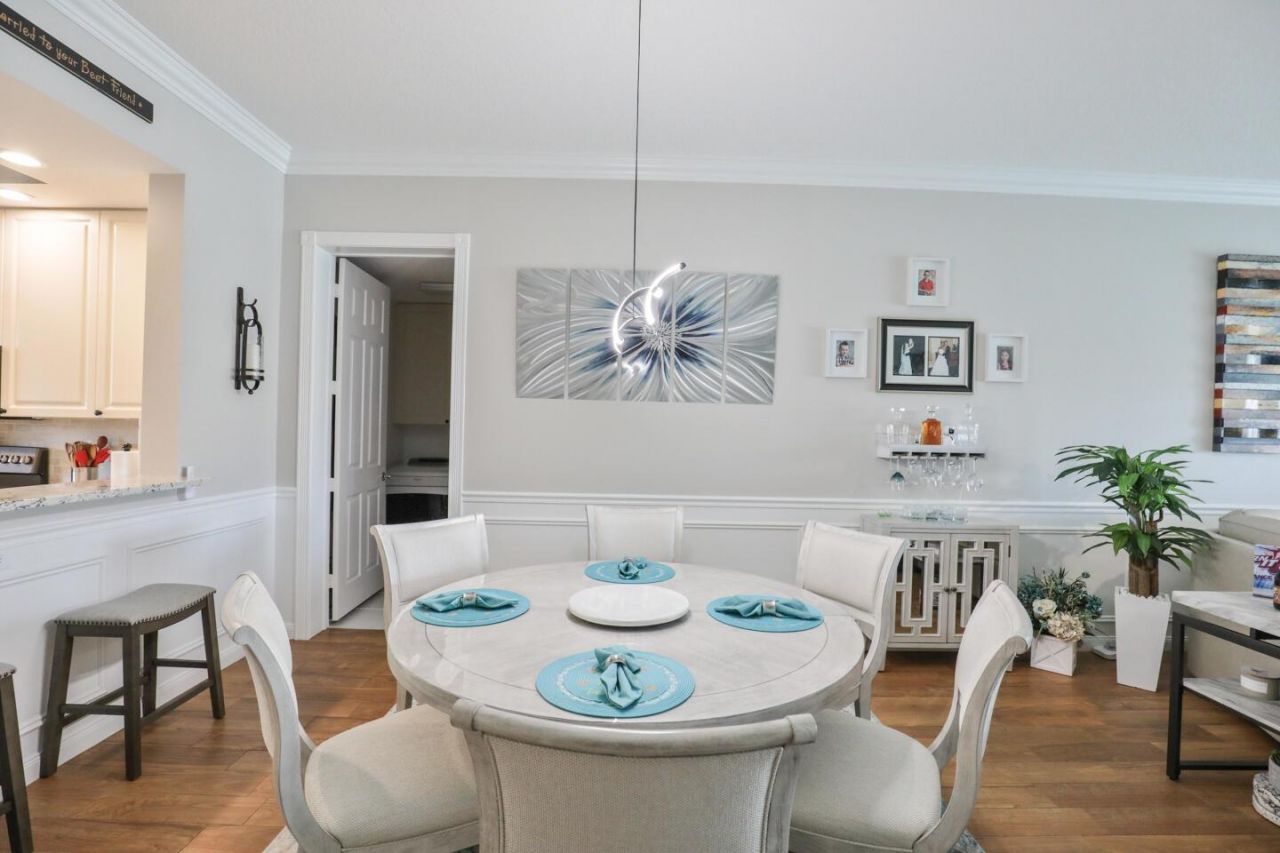 5 Harbour Isle Drive E, Unit 202, Fort Pierce, FL 34949 Photo