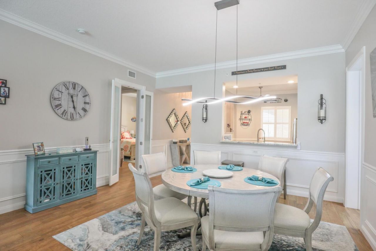 5 Harbour Isle Drive E, Unit 202, Fort Pierce, FL 34949 Photo