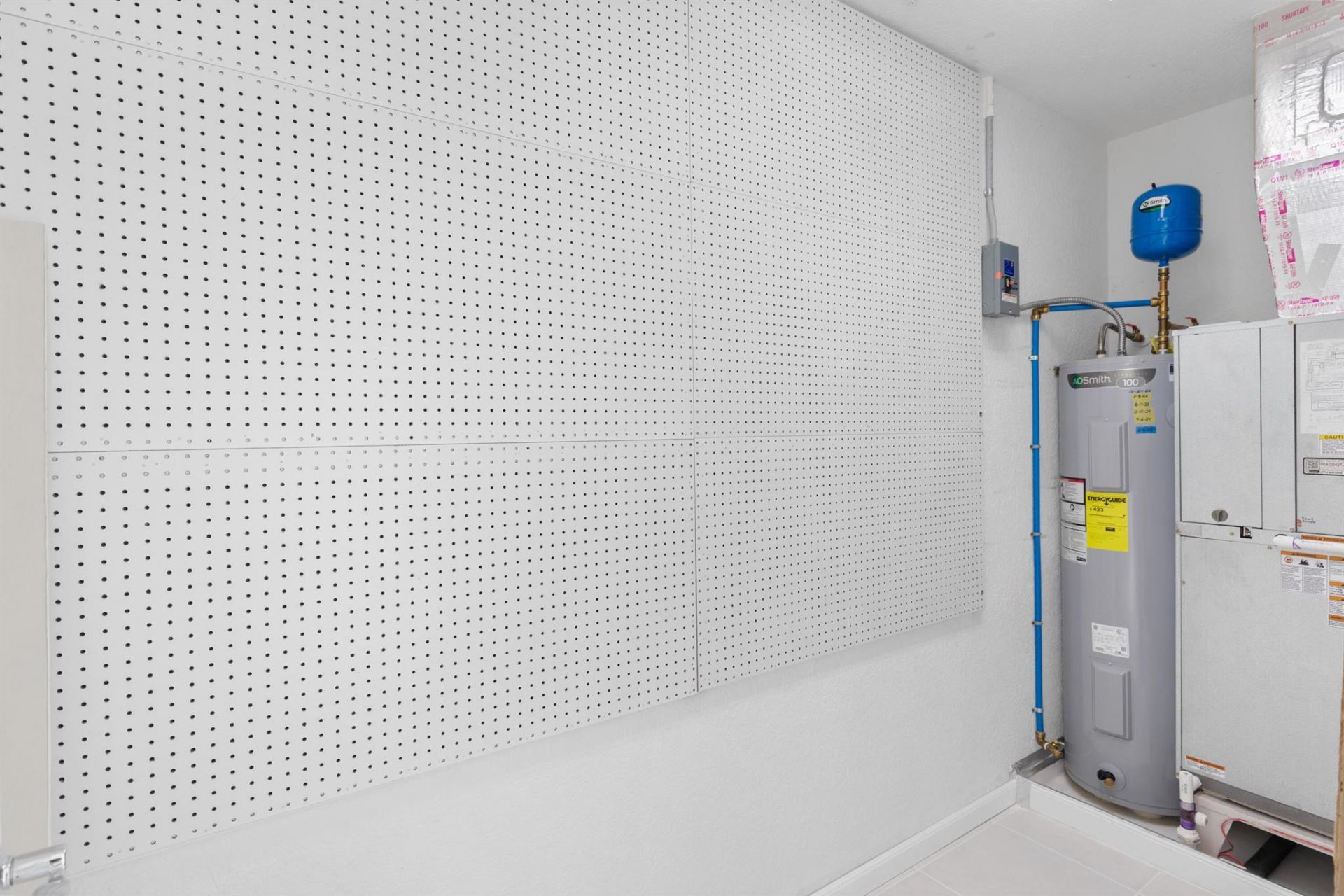 5 Harbour Isle Drive E, Unit 202, Fort Pierce, FL 34949 Photo