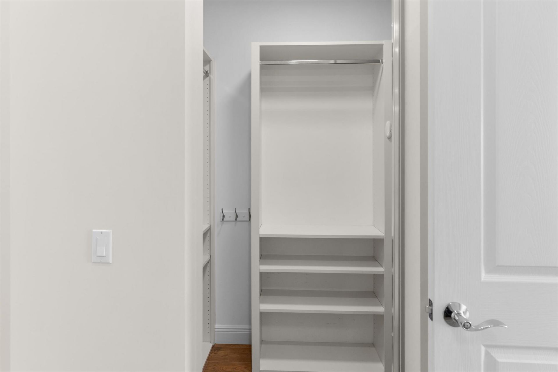 5 Harbour Isle Drive E, Unit 202, Fort Pierce, FL 34949 Photo