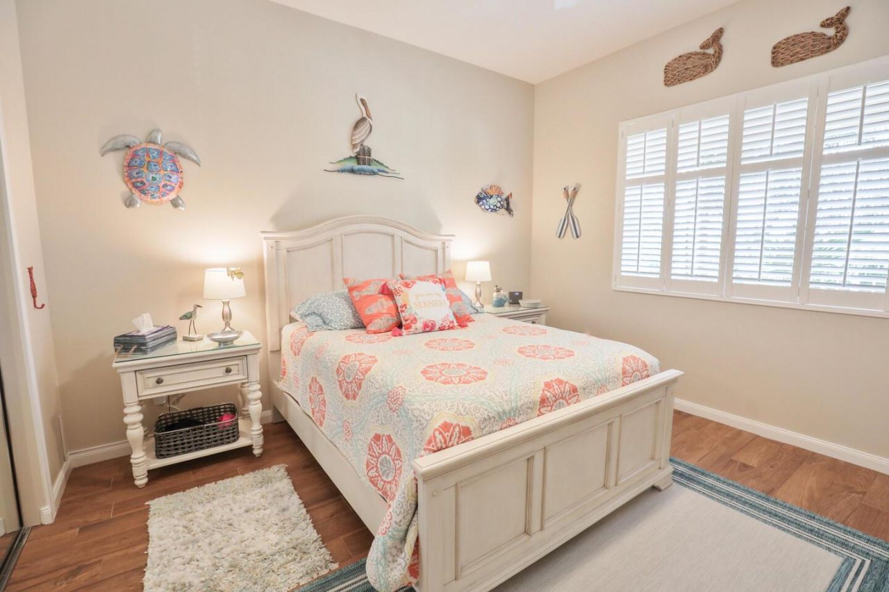 5 Harbour Isle Drive E, Unit 202, Fort Pierce, FL 34949 Photo