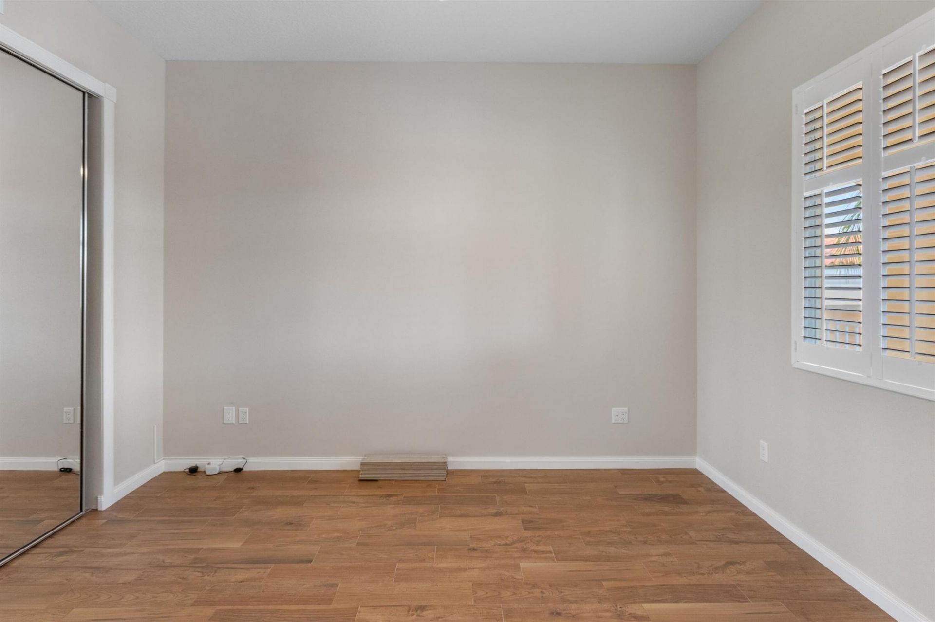 5 Harbour Isle Drive E, Unit 202, Fort Pierce, FL 34949 Photo