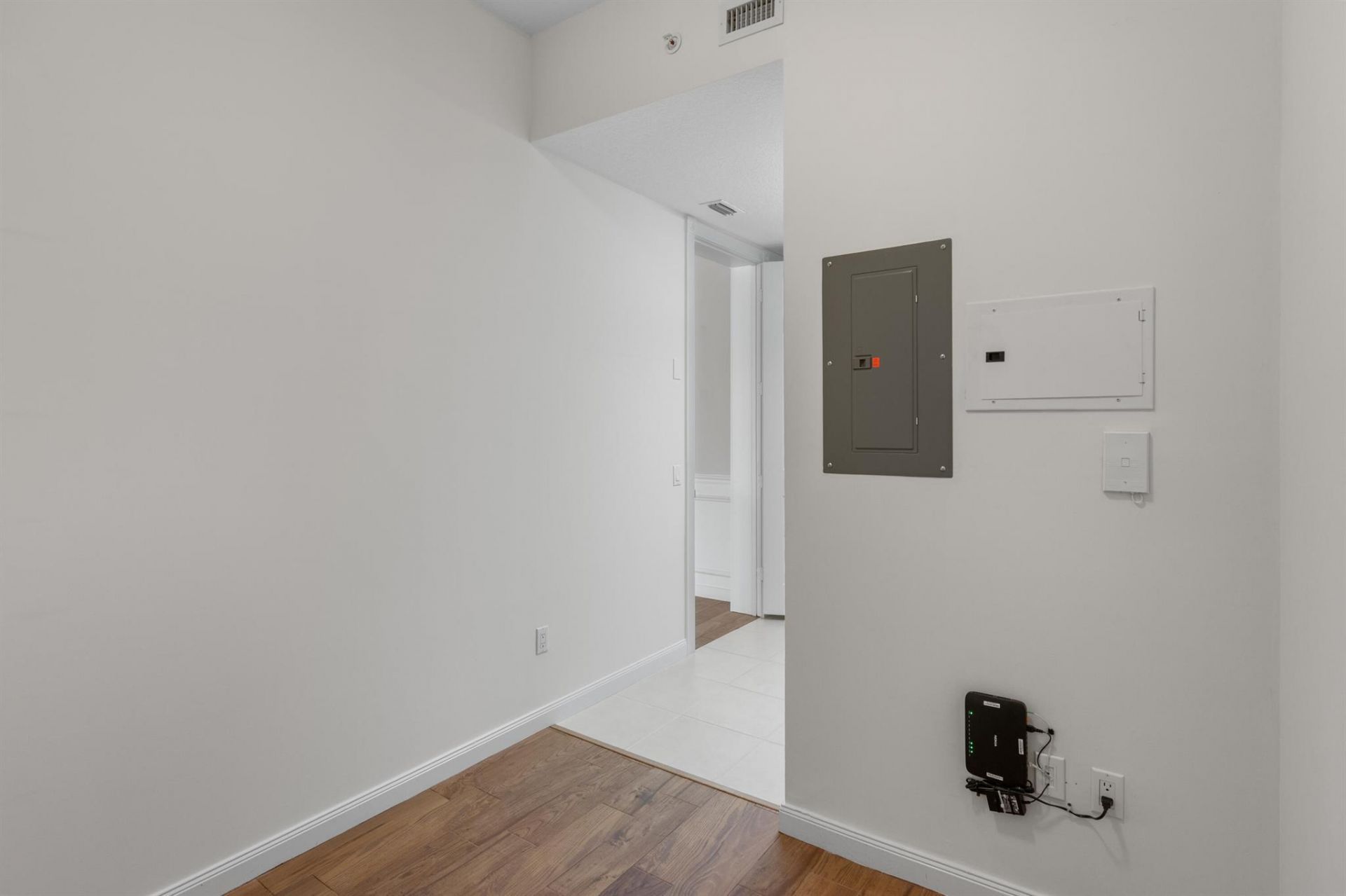 5 Harbour Isle Drive E, Unit 202, Fort Pierce, FL 34949 Photo