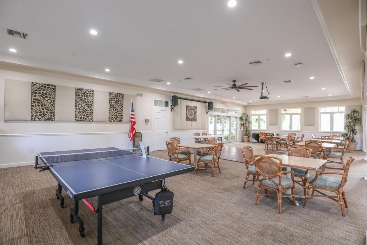 5 Harbour Isle Drive E, Unit 202, Fort Pierce, FL 34949 Photo