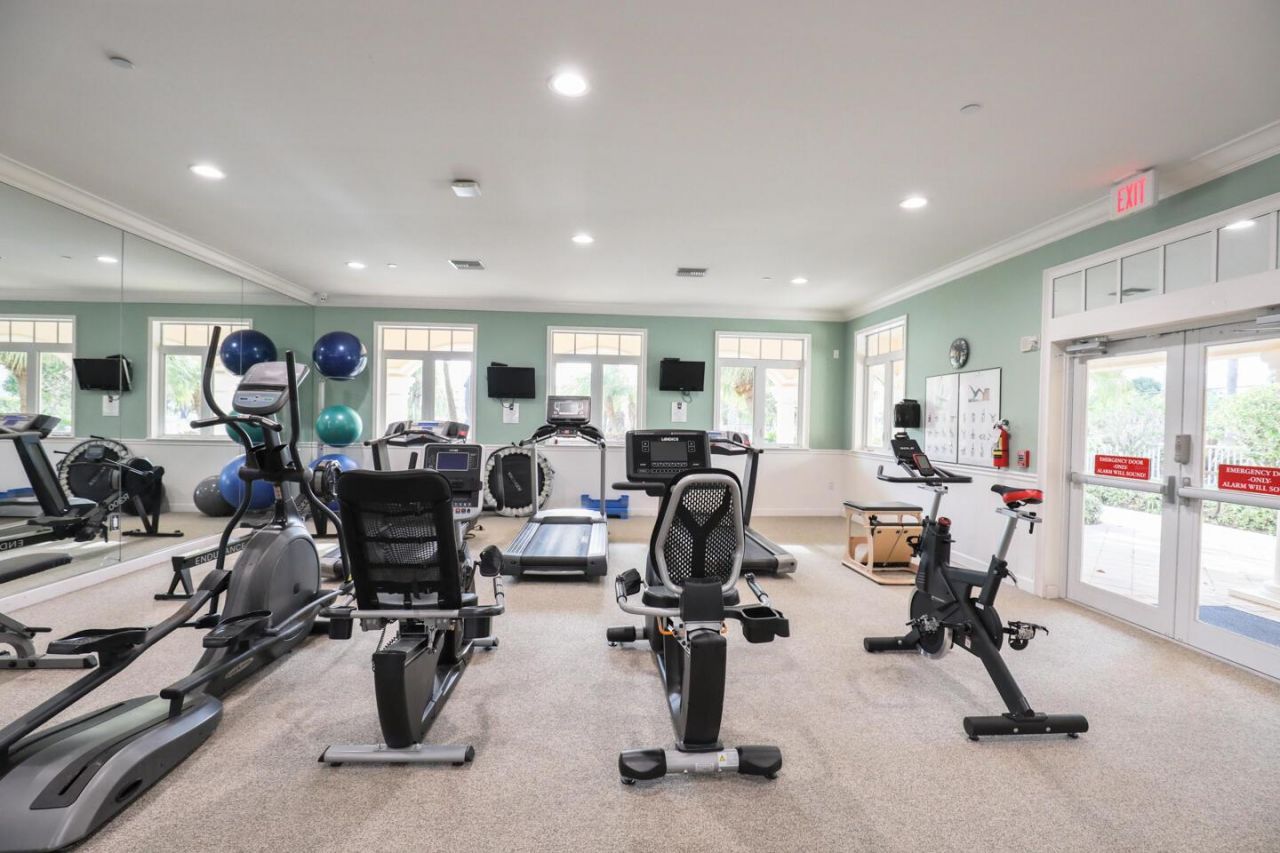 5 Harbour Isle Drive E, Unit 202, Fort Pierce, FL 34949 Photo