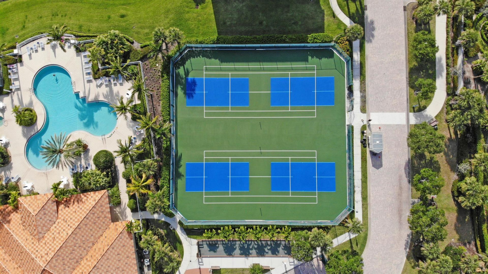 5 Harbour Isle Drive E, Unit 202, Fort Pierce, FL 34949 Photo