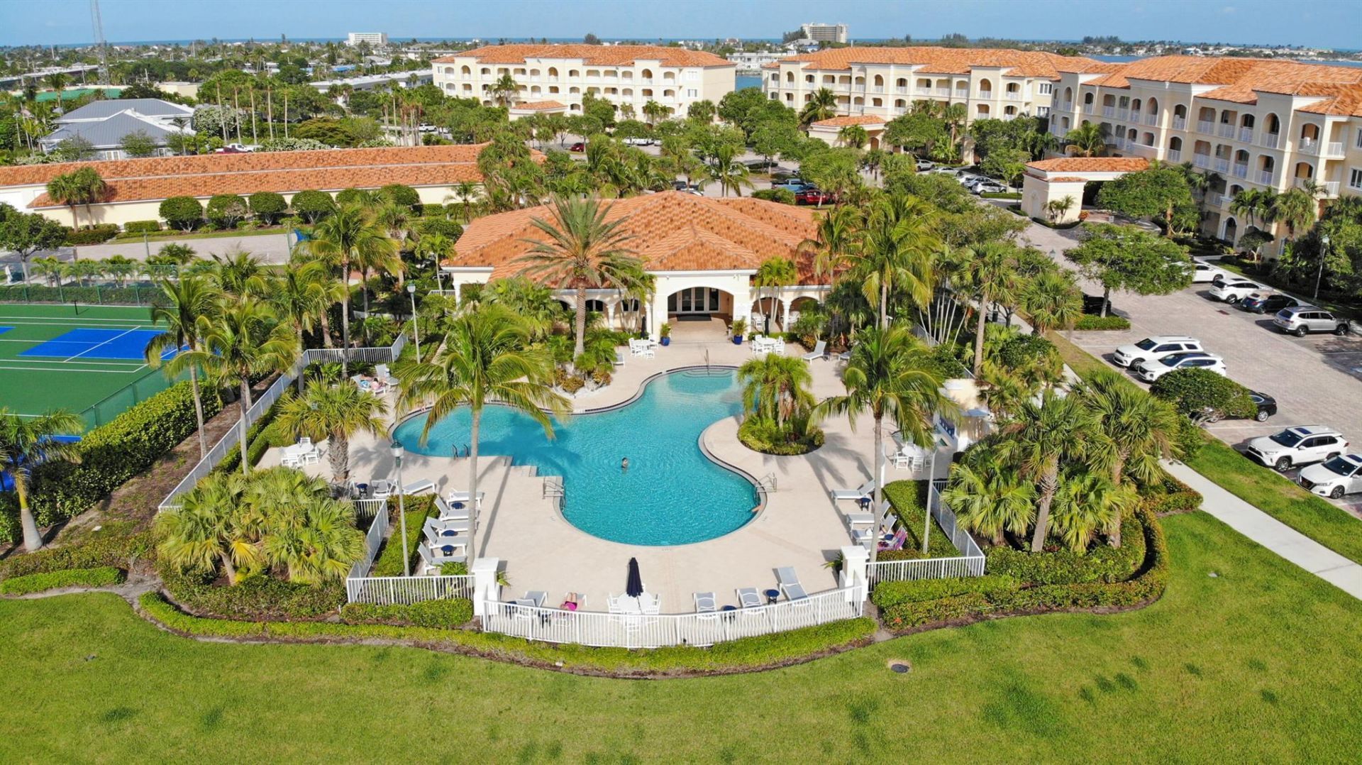 5 Harbour Isle Drive E, Unit 202, Fort Pierce, FL 34949 Photo