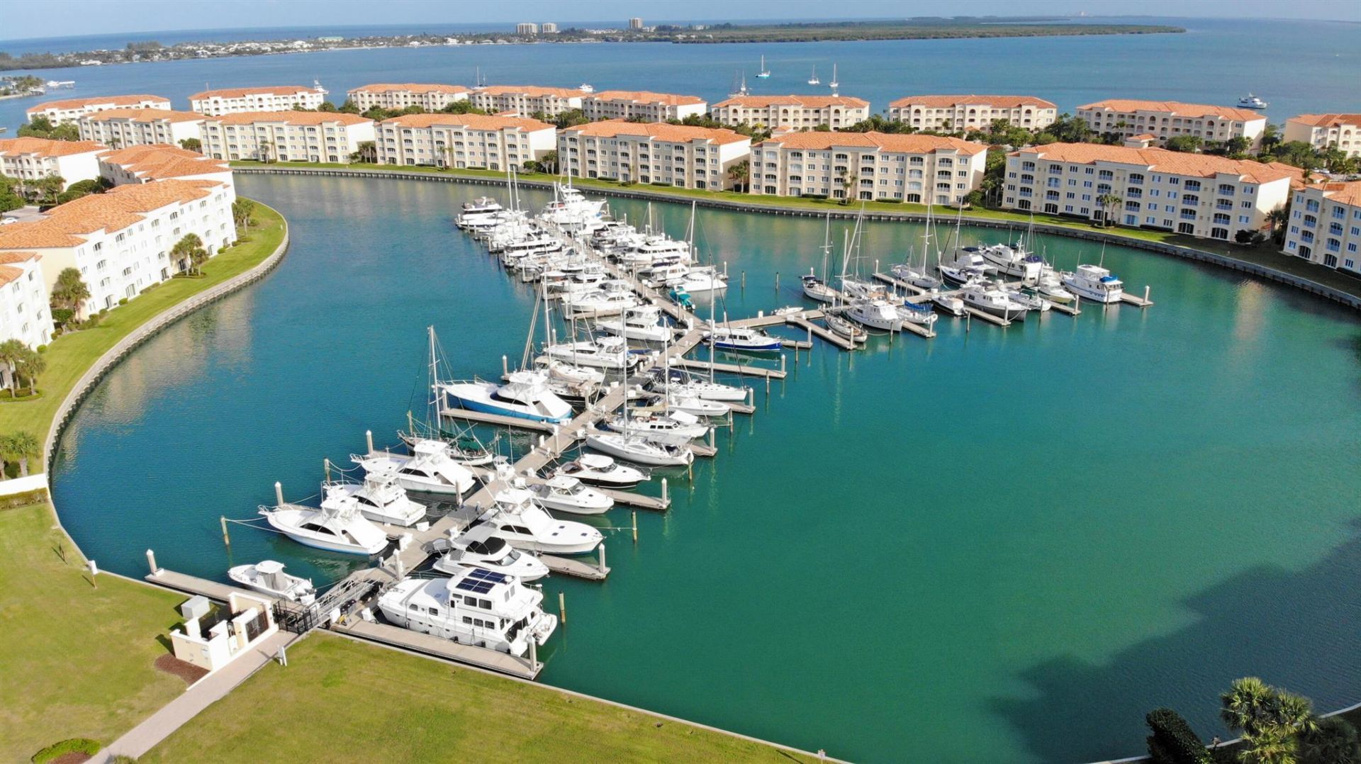 5 Harbour Isle Drive E, Unit 202, Fort Pierce, FL 34949 Photo