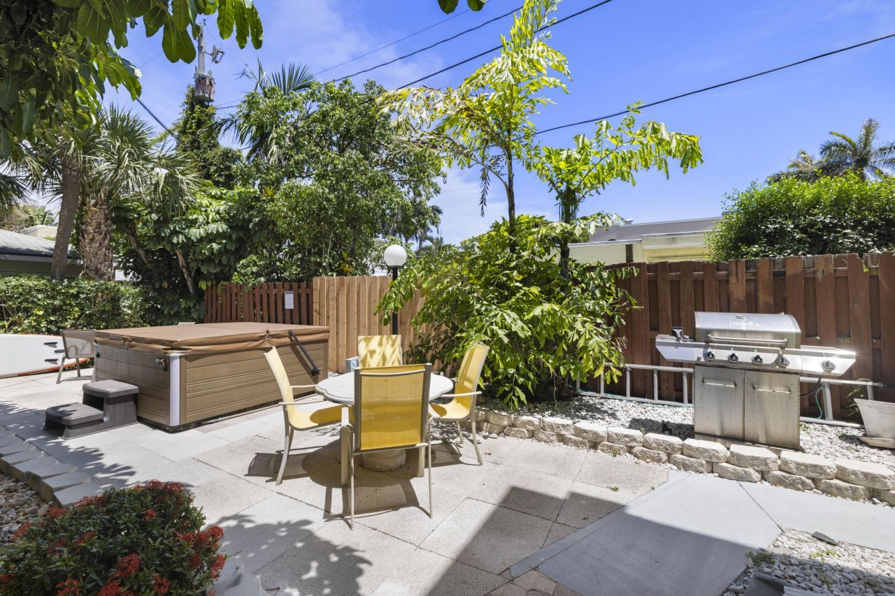 172 N County Road, Unit 5, Palm Beach, FL 33480 Photo