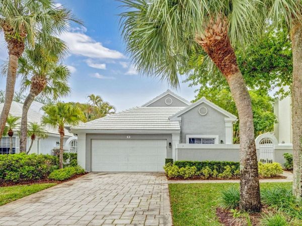 7 Wyndham Lane, Palm Beach Gardens, FL 33418