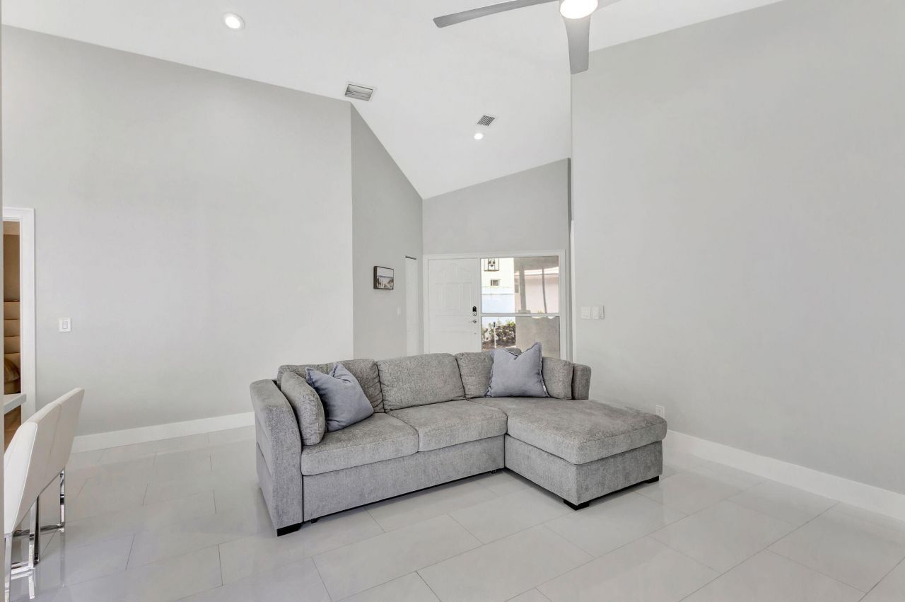 7 Wyndham Lane, Palm Beach Gardens, FL 33418 Photo