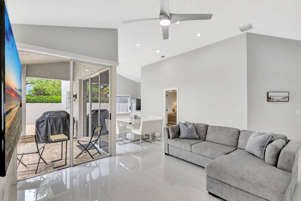 7 Wyndham Lane, Palm Beach Gardens, FL 33418 Photo