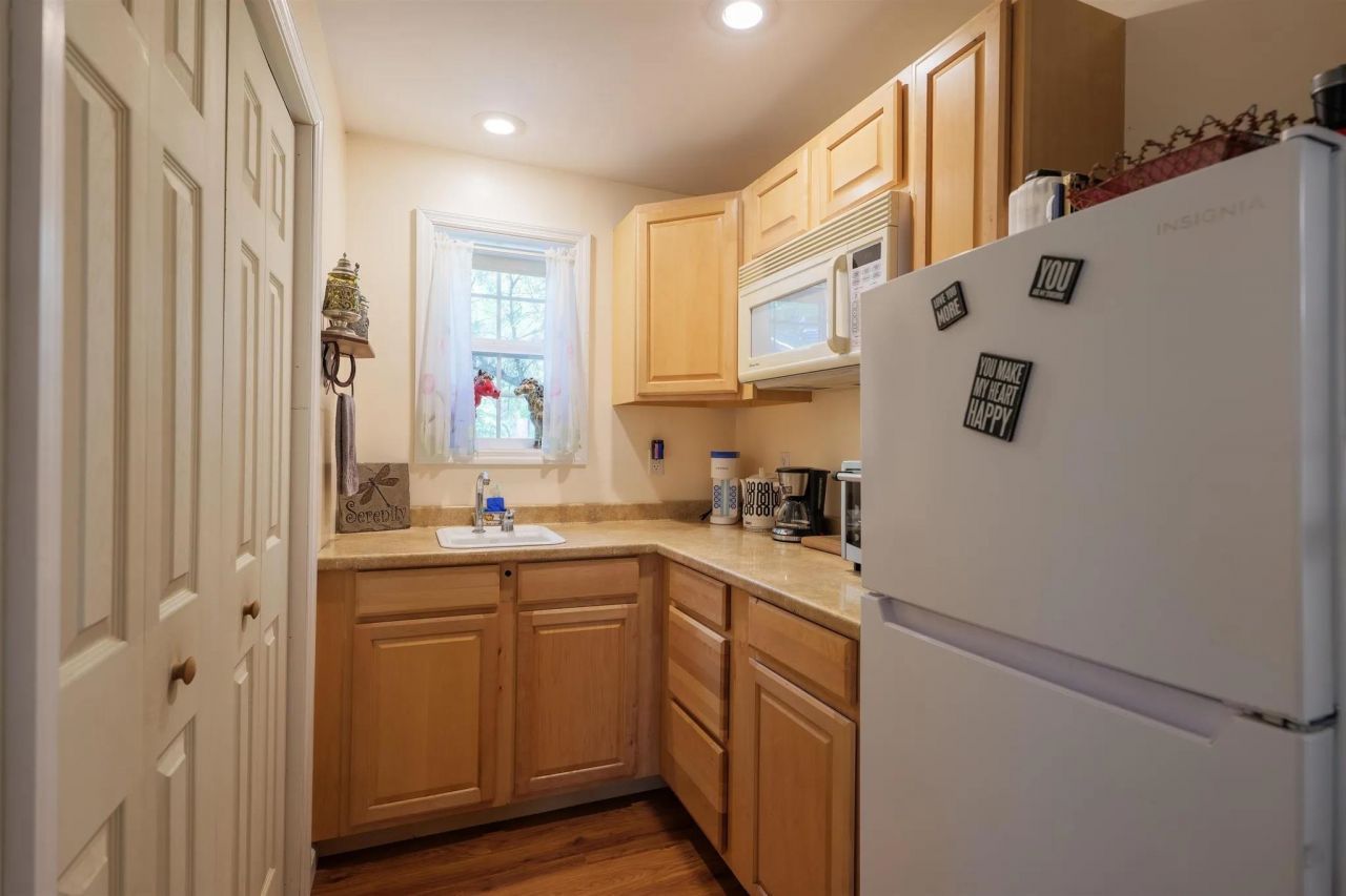 438 NE English Ivy Trail, Pinetta, FL 00000 Photo