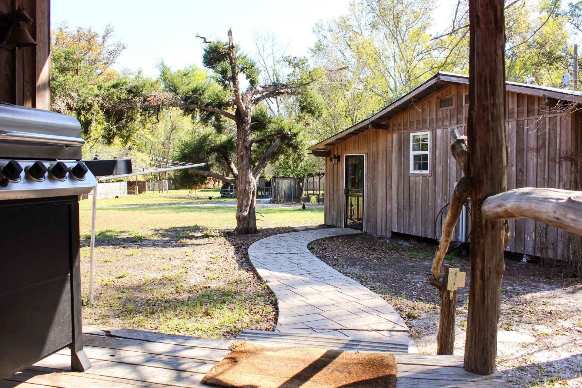 438 NE English Ivy Trail, Pinetta, FL 00000 Photo