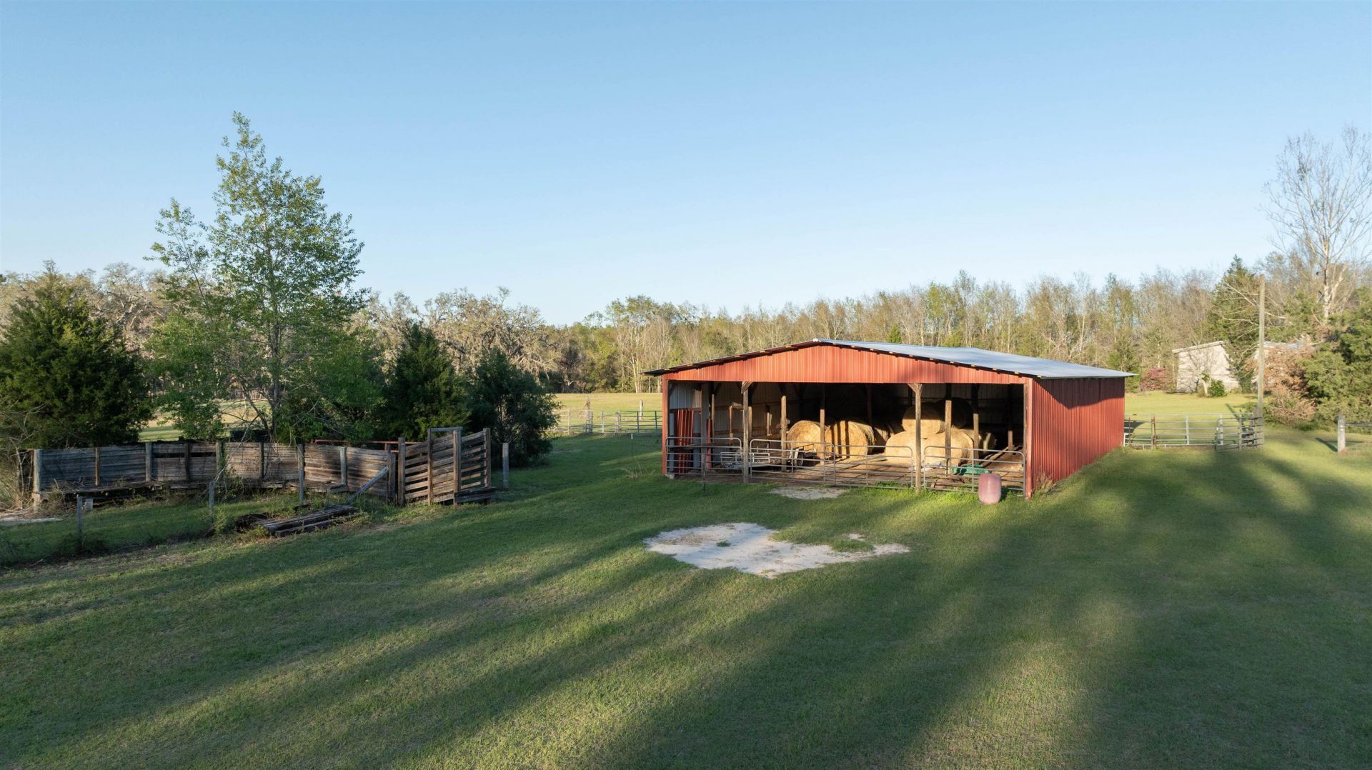 438 NE English Ivy Trail, Pinetta, FL 00000 Photo