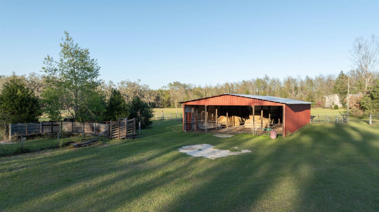 438 NE English Ivy Trail, Pinetta, FL 00000 Photo