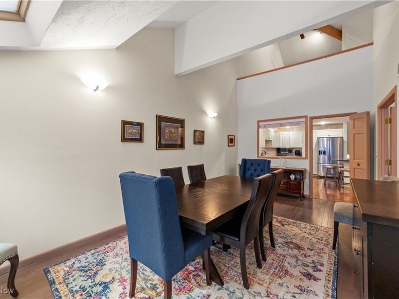 25450 Fairmount Boulevard, Unit 1, Beachwood, OH 44122 Photo 10