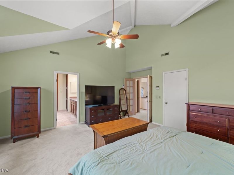 25450 Fairmount Boulevard, Unit 1, Beachwood, OH 44122 Photo 19