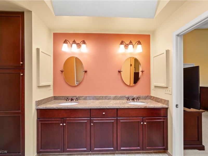 25450 Fairmount Boulevard, Unit 1, Beachwood, OH 44122 Photo 21