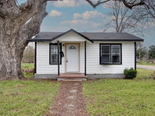 1001 Calhoun Avenue, Waco, TX 76704