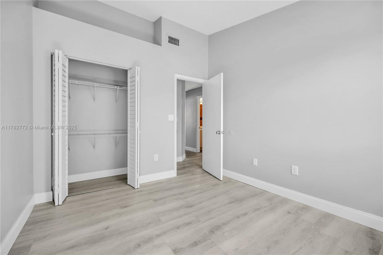 412 NW 108th Ter, Pembroke Pines, FL 33026 Photo