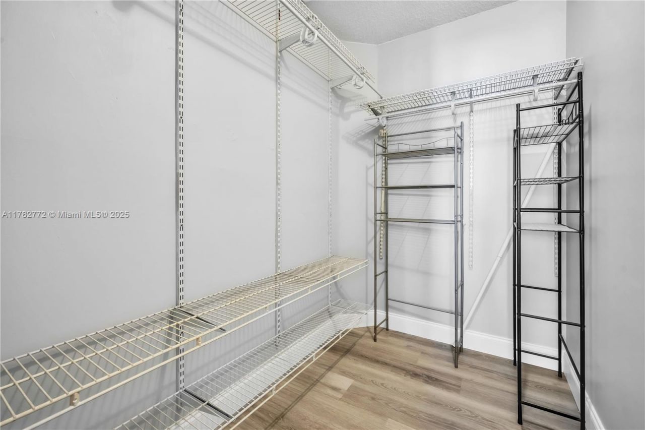 412 NW 108th Ter, Pembroke Pines, FL 33026 Photo