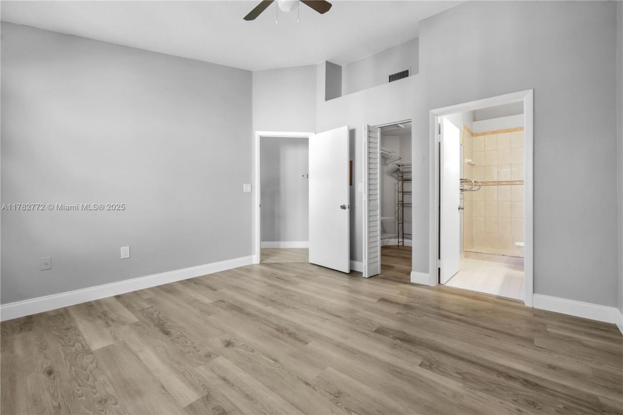 412 NW 108th Ter, Pembroke Pines, FL 33026 Photo