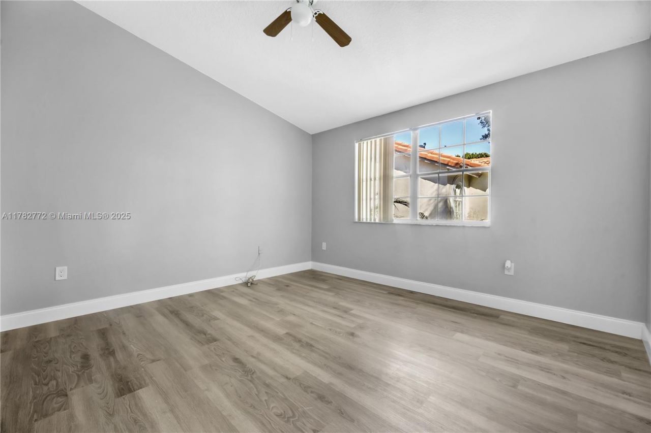 412 NW 108th Ter, Pembroke Pines, FL 33026 Photo