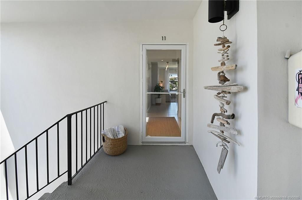 1289 NE Ocean Boulevard, Unit 11, Stuart, FL 34996 Photo