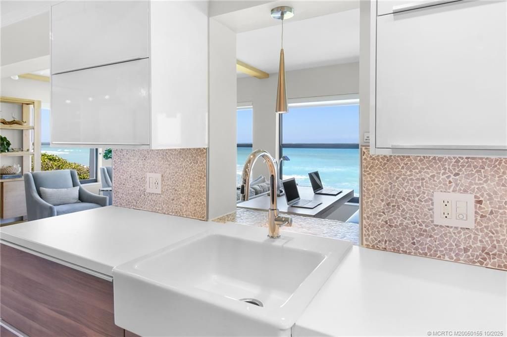 1289 NE Ocean Boulevard, Unit 11, Stuart, FL 34996 Photo