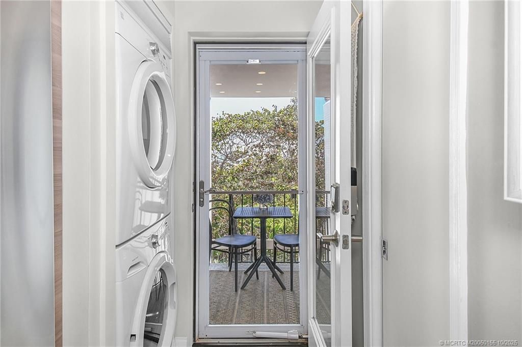 1289 NE Ocean Boulevard, Unit 11, Stuart, FL 34996 Photo