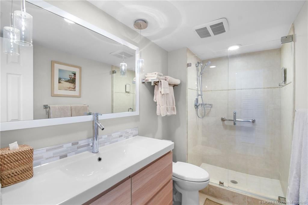 1289 NE Ocean Boulevard, Unit 11, Stuart, FL 34996 Photo