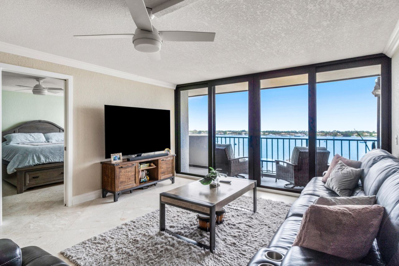 5600 N Flagler Drive, Unit 1209, West Palm Beach, FL 33407 Photo