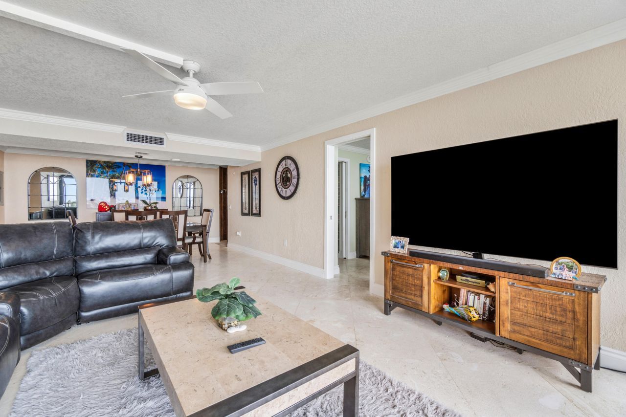 5600 N Flagler Drive, Unit 1209, West Palm Beach, FL 33407 Photo