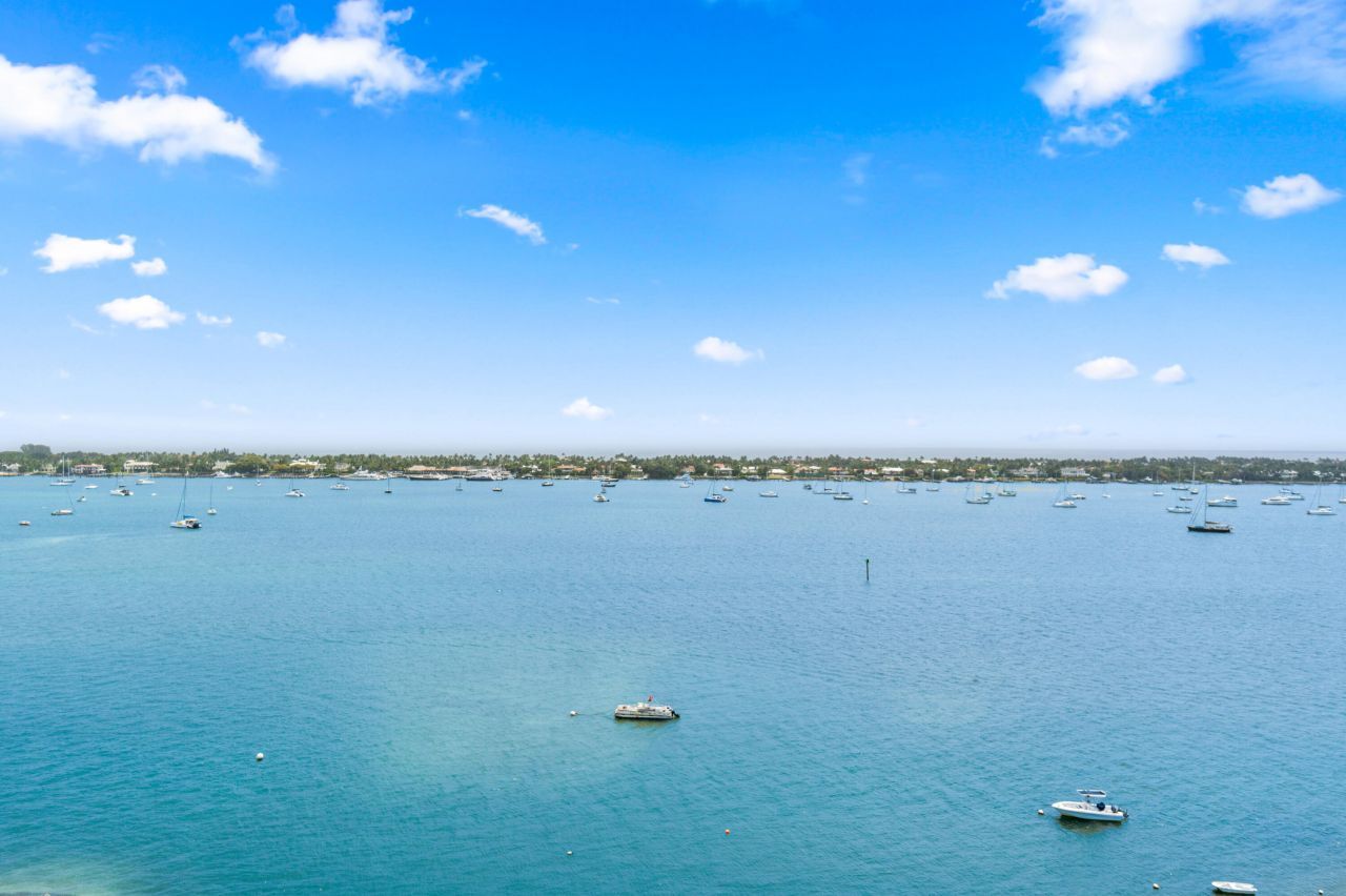 5600 N Flagler Drive, Unit 1209, West Palm Beach, FL 33407 Photo