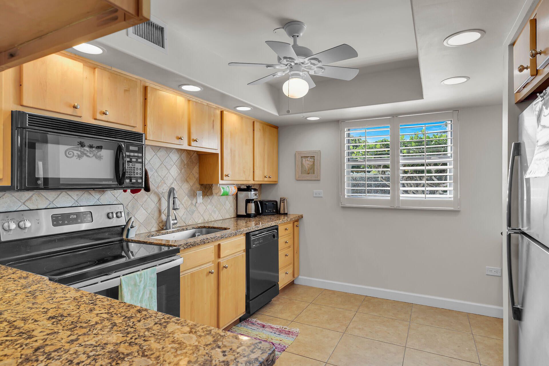 601 W Ocean Drive, Unit 203A, Key Colony, FL 33051 Photo