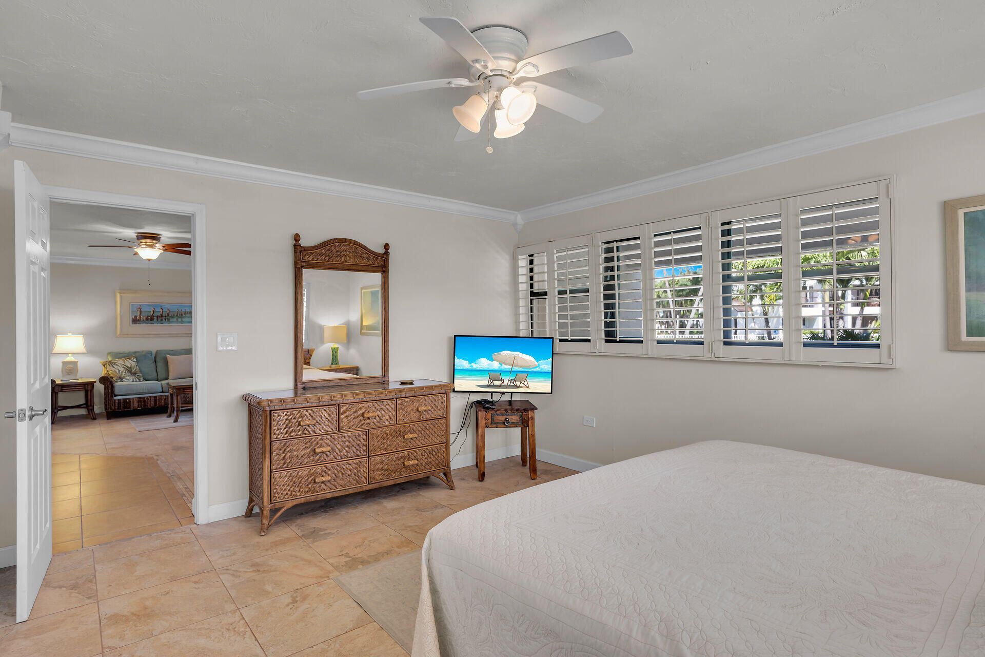 601 W Ocean Drive, Unit 203A, Key Colony, FL 33051 Photo