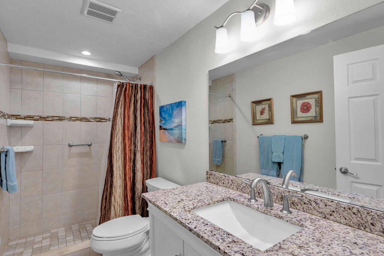 601 W Ocean Drive, Unit 203A, Key Colony, FL 33051 Photo