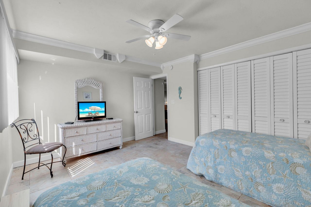 601 W Ocean Drive, Unit 203A, Key Colony, FL 33051 Photo