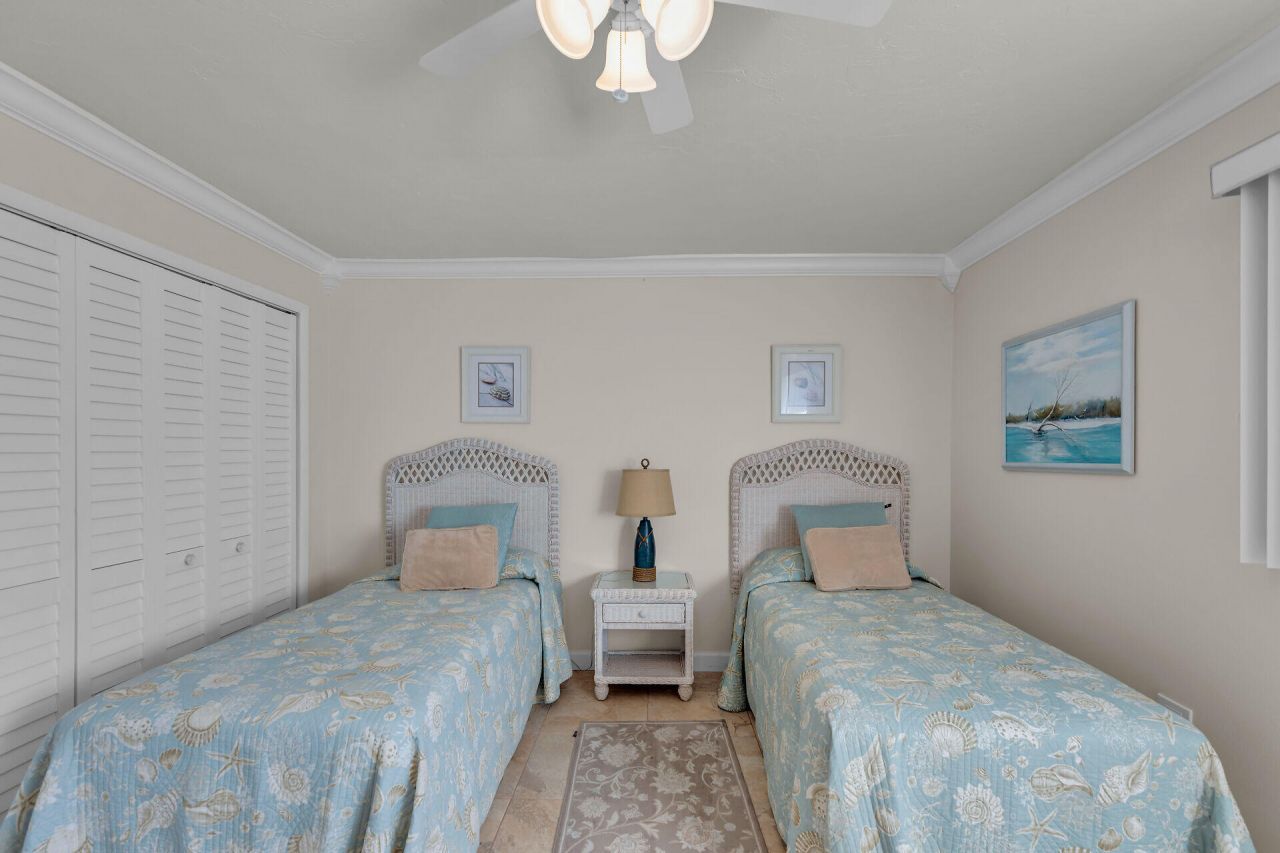 601 W Ocean Drive, Unit 203A, Key Colony, FL 33051 Photo