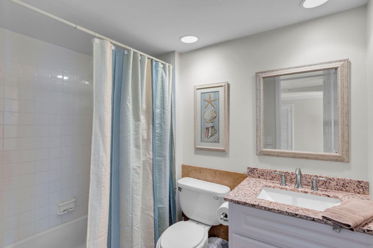 601 W Ocean Drive, Unit 203A, Key Colony, FL 33051 Photo