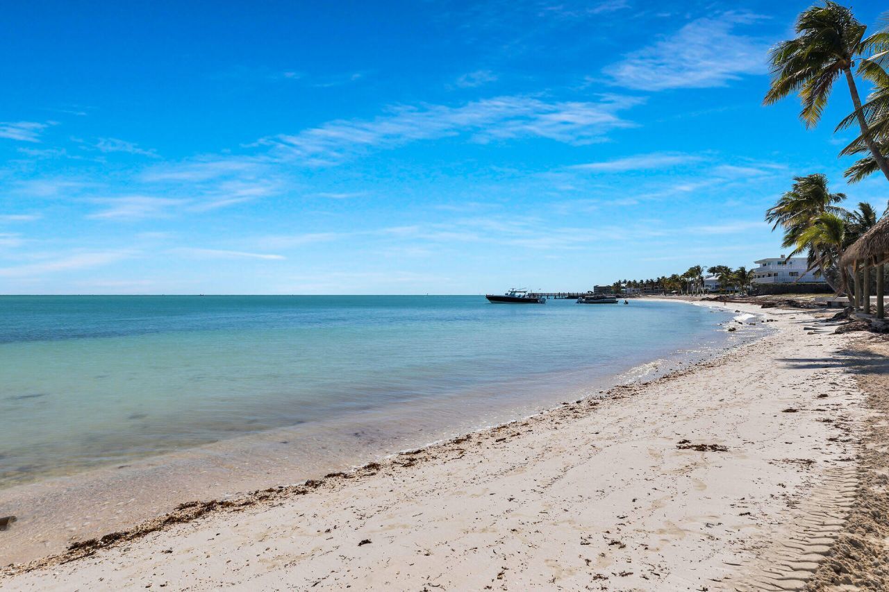 601 W Ocean Drive, Unit 203A, Key Colony, FL 33051 Photo