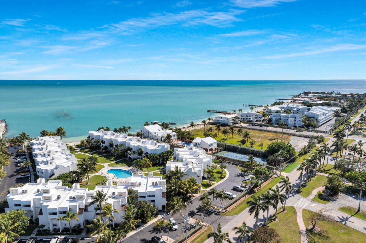 601 W Ocean Drive, Unit 203A, Key Colony, FL 33051 Photo