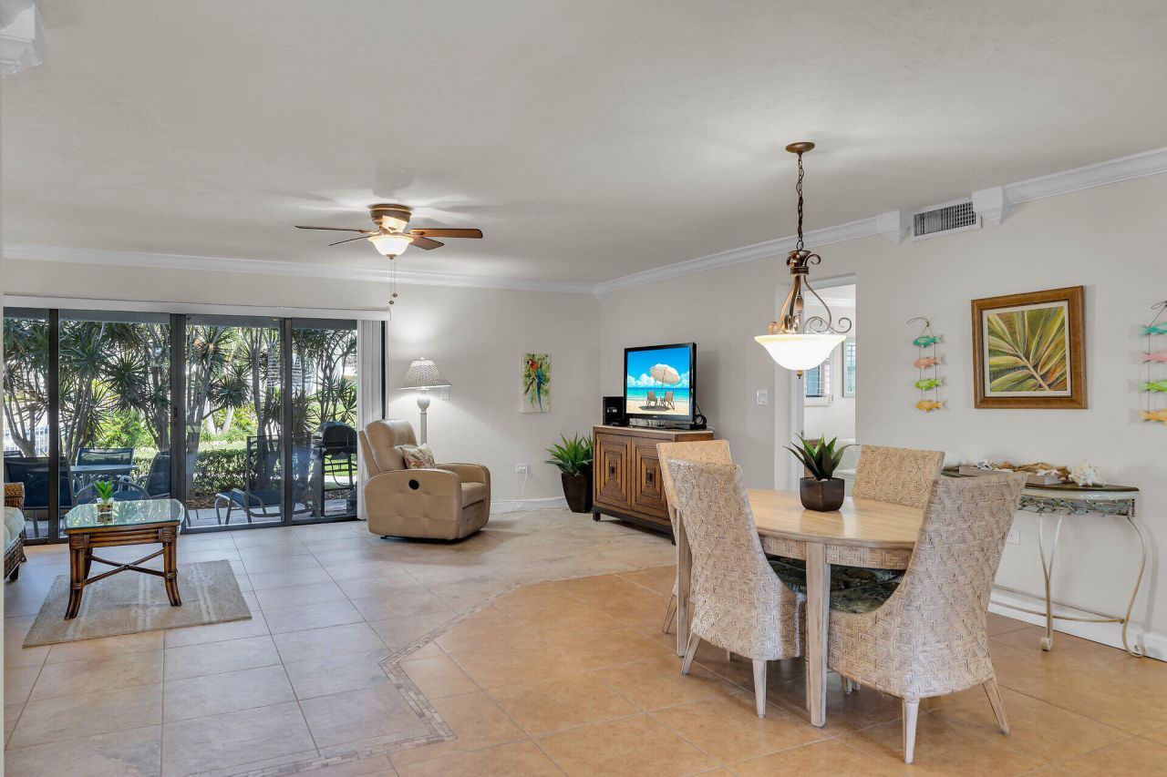 601 W Ocean Drive, Unit 203A, Key Colony, FL 33051 Photo