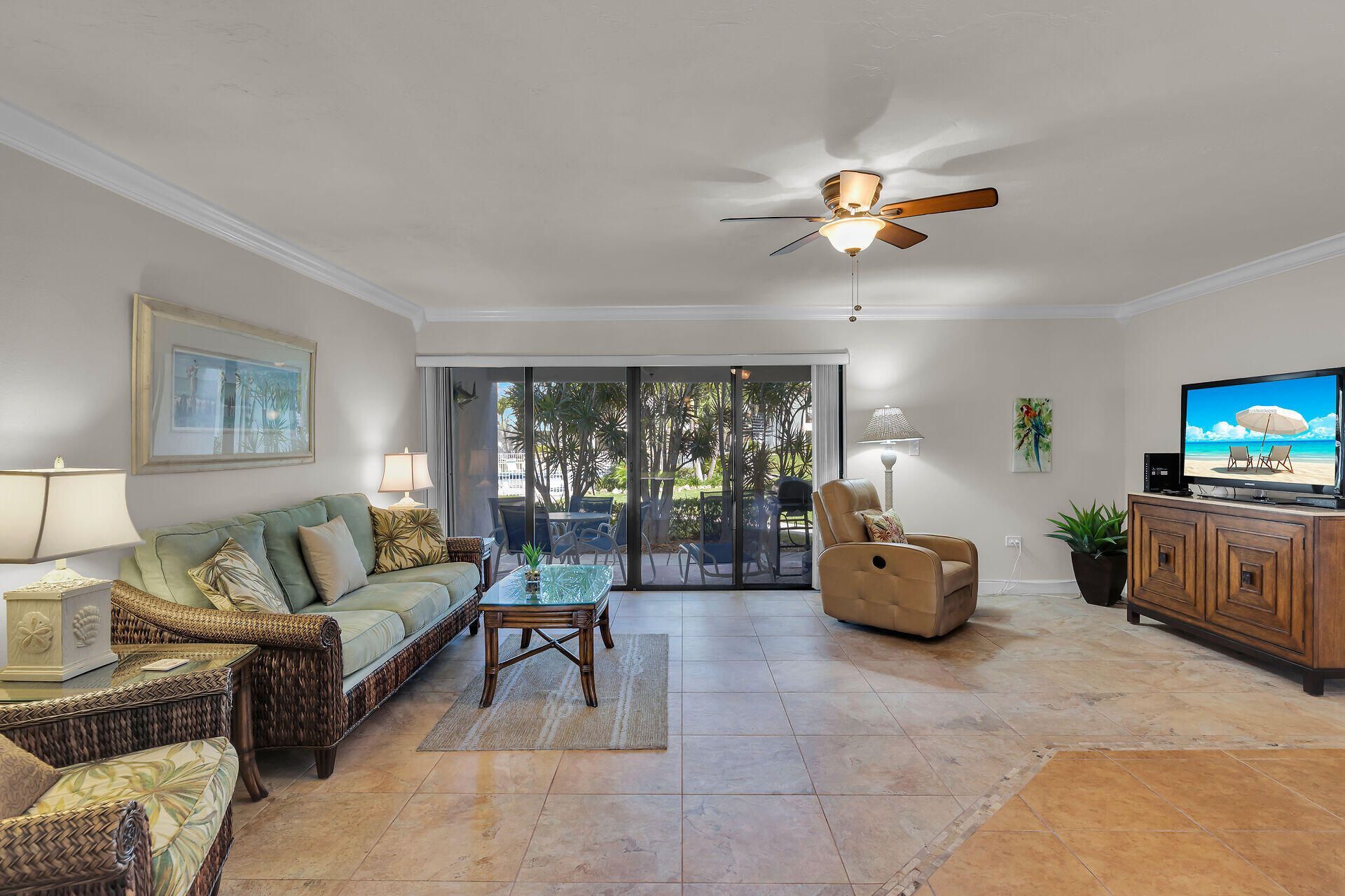 601 W Ocean Drive, Unit 203A, Key Colony, FL 33051 Photo
