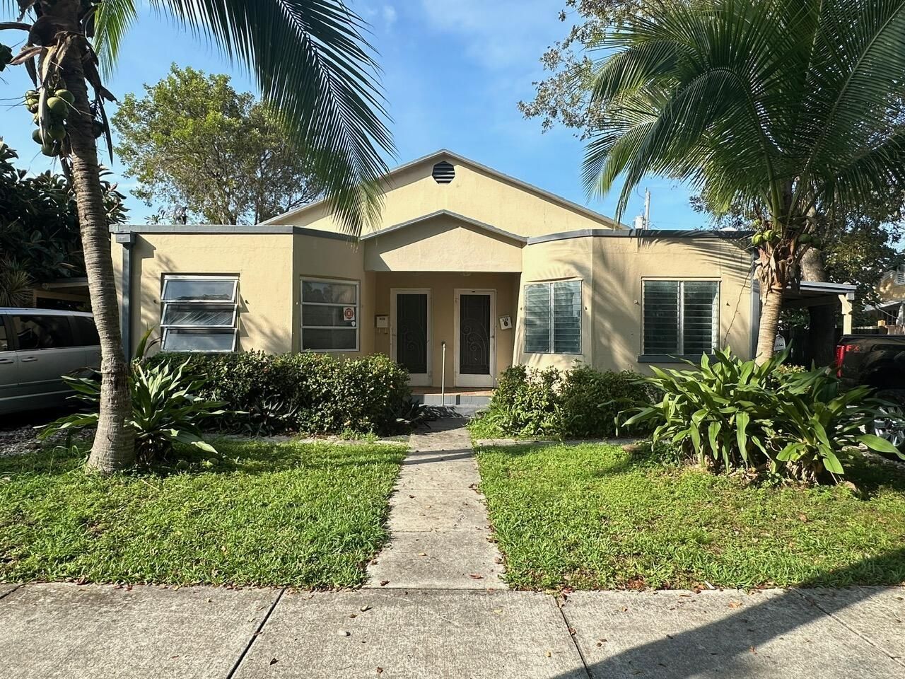 523 48th Street, West Palm Beach, FL 33407 Photo